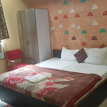 Hotel Shyam Utsav Mirzapur Bagian luar foto