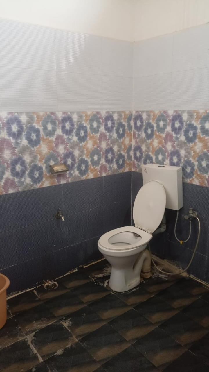 Hotel Shyam Utsav Mirzapur Bagian luar foto