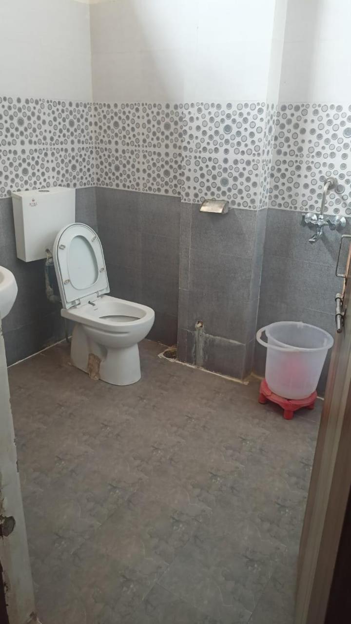 Hotel Shyam Utsav Mirzapur Bagian luar foto